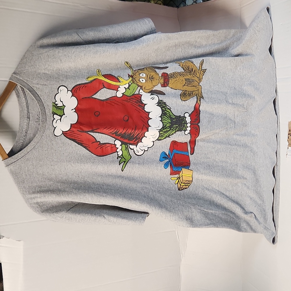 EUC The Grinch Dr Seuss Men's sz XL Tshirt